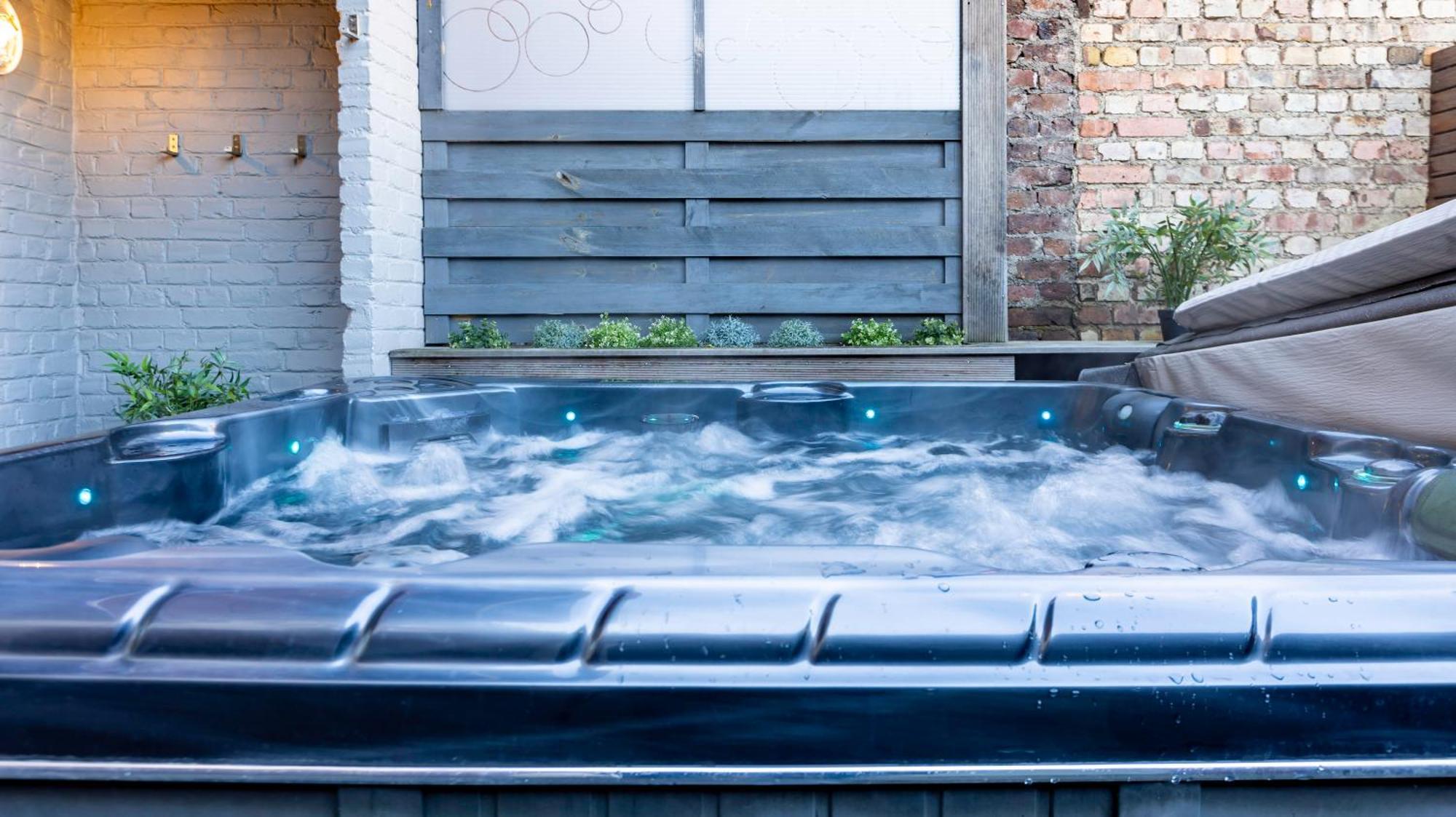 Suite 40 Jacuzzi & Sauna By Malmedreams Malmedy Exterior photo